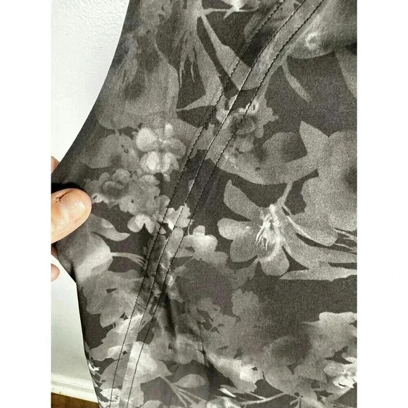 ATHLETA WOMEN'S Black/gray SLEEVELESS BREEZY TOP TANK Sz XS - Picture 2 of 6